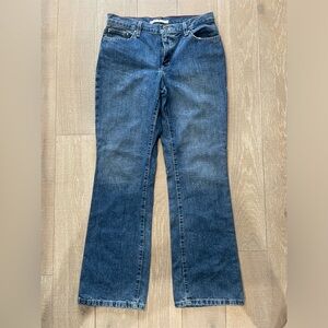 Vintage Women's "2004: Y2K Tommy Hilfiger Bootcut Jeans (6)